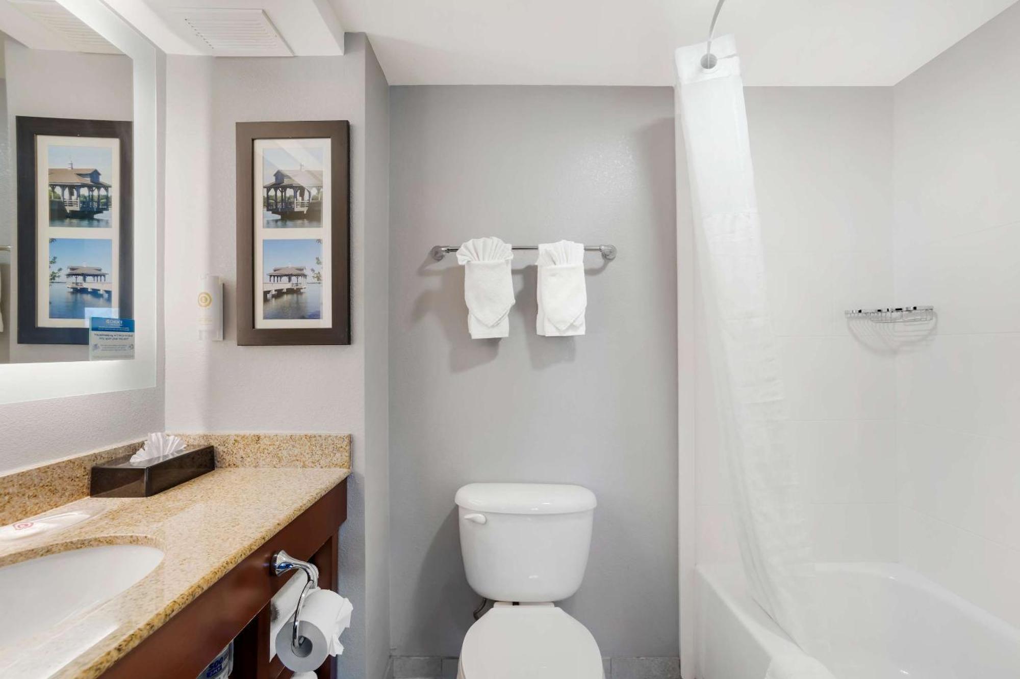Comfort Suites Near Birkdale Village- Huntersville Eksteriør billede