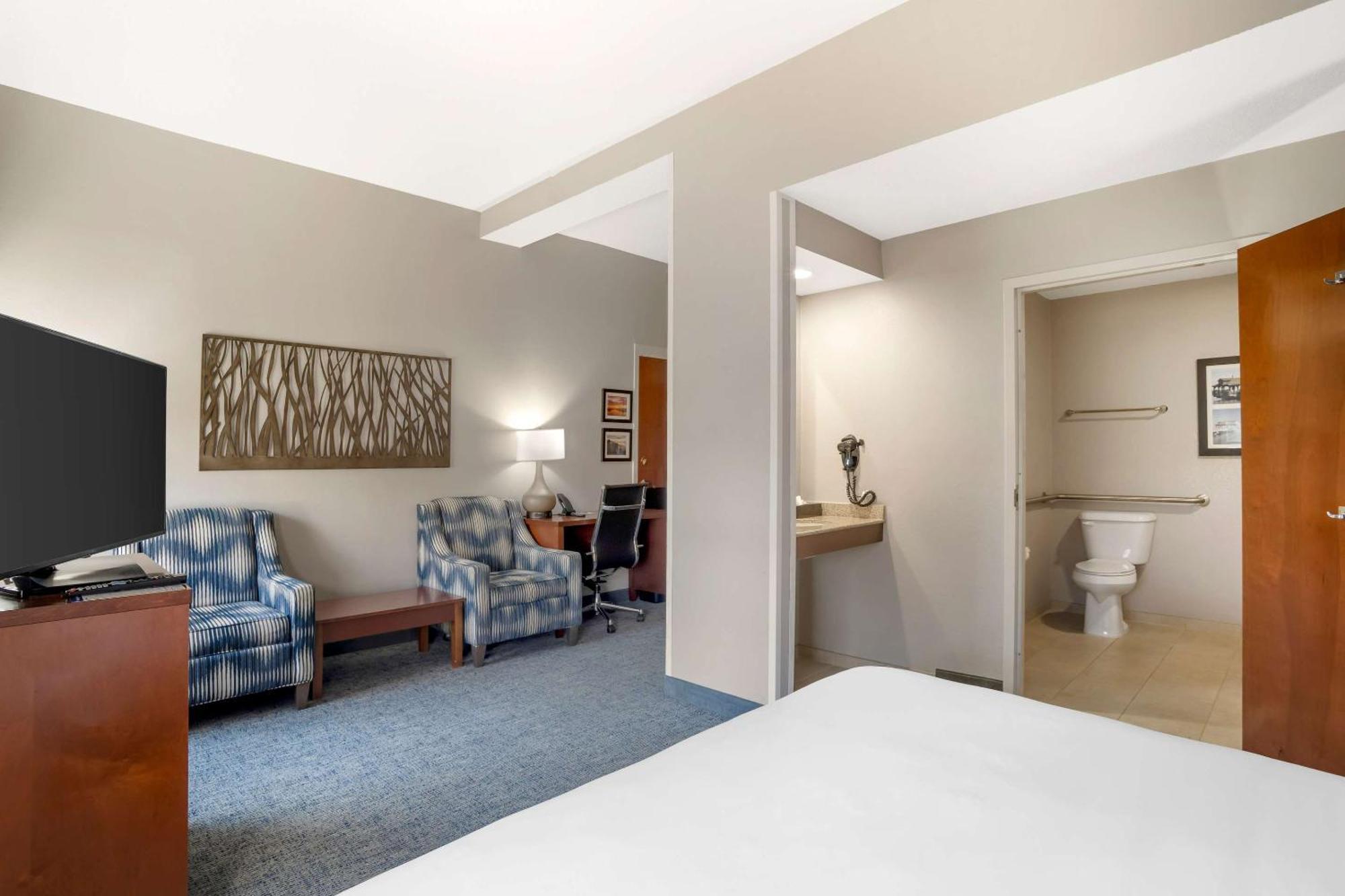 Comfort Suites Near Birkdale Village- Huntersville Eksteriør billede