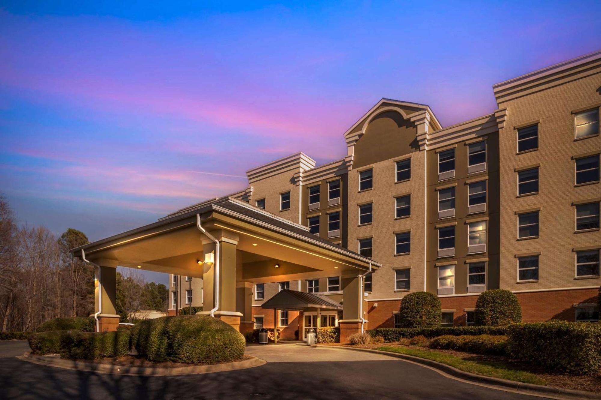Comfort Suites Near Birkdale Village- Huntersville Eksteriør billede